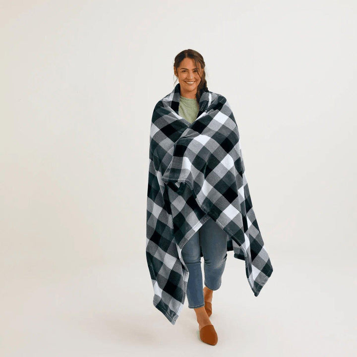 Kingbird Plaid Plush Throw Blanket - Sunshine and Grace Gifts